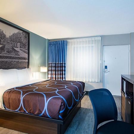 Hotel Super 8 By Wyndham Mobile I-65 Extérieur photo